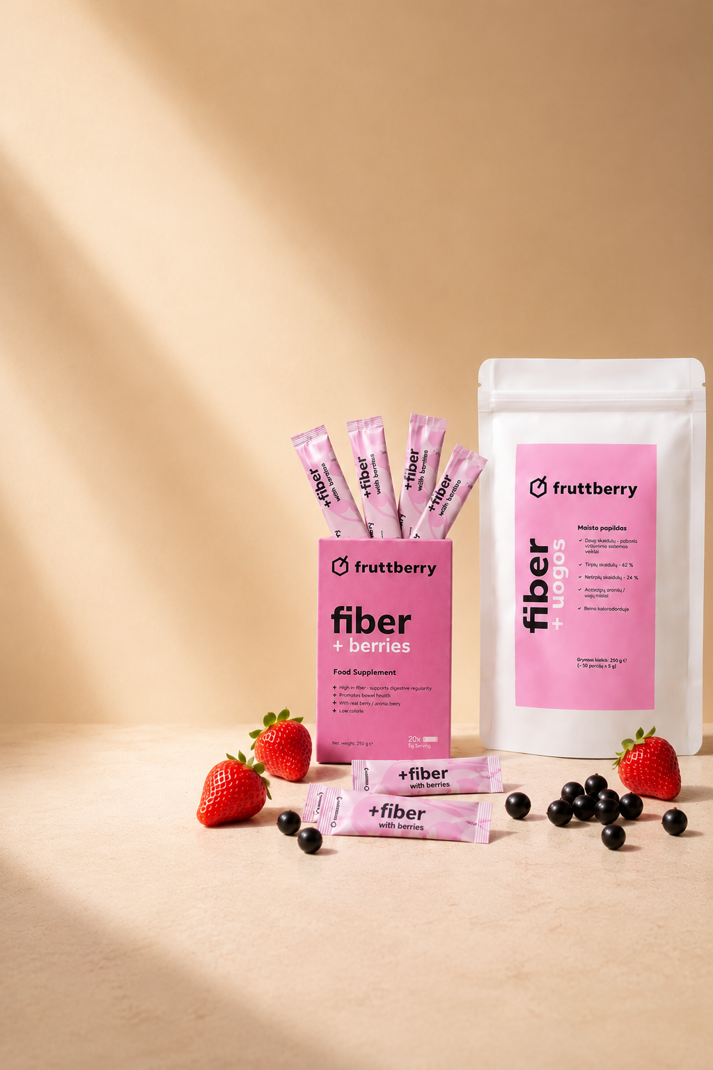 Fruttberry +fiber skaidulų mišinys su uogomis – pagrindinio puslapio bannerio nuotrauka mobiliajam ekranui